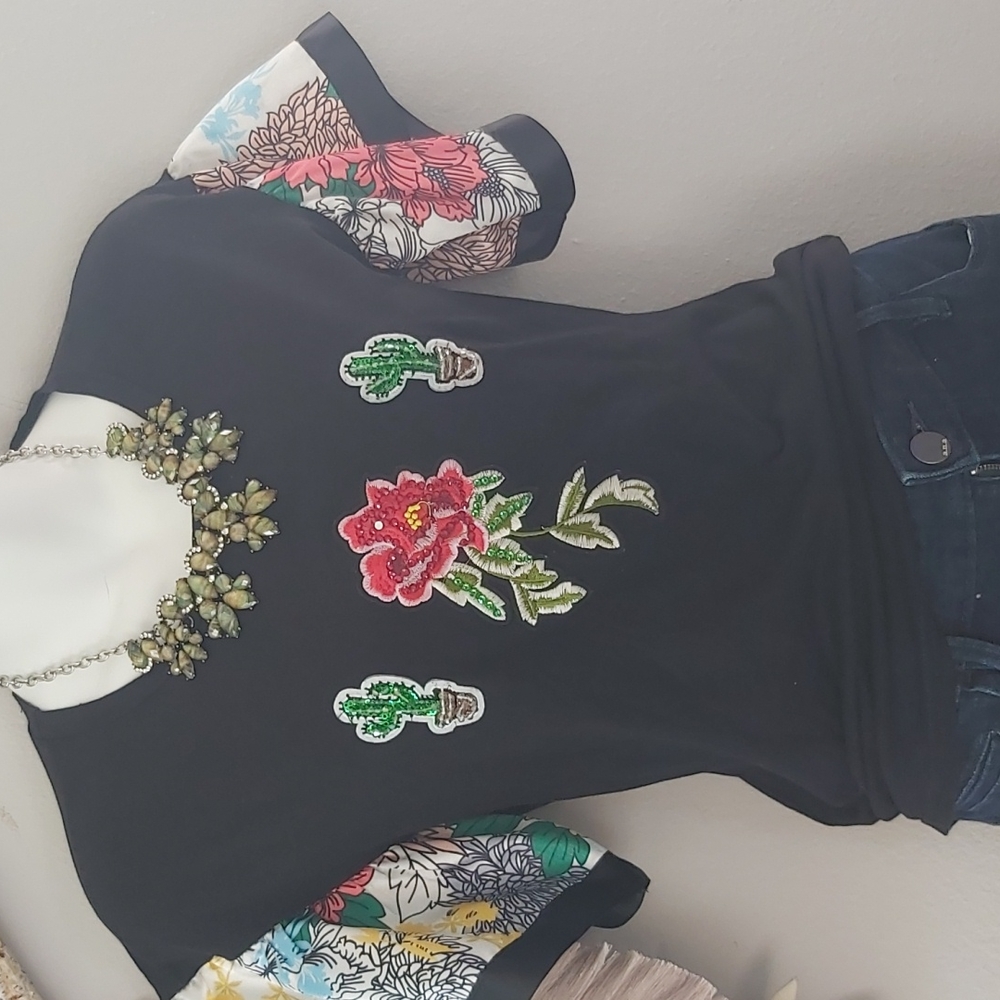 💝💝💝BLOUSES - Picture 2 of 5
